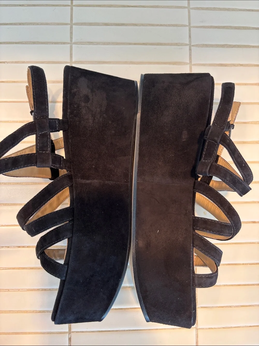 Via Spica NIB Black Strappy Platform Sandals - Women's Suede Wedge Sz 9